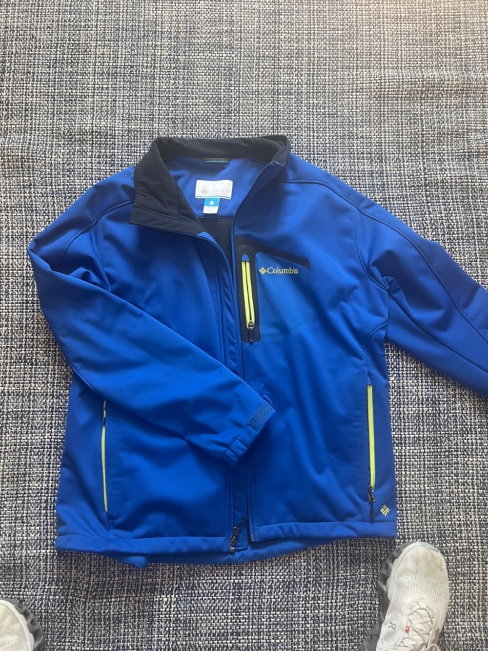 Columbia men’s Royal Blue Jacket with Lime Trim